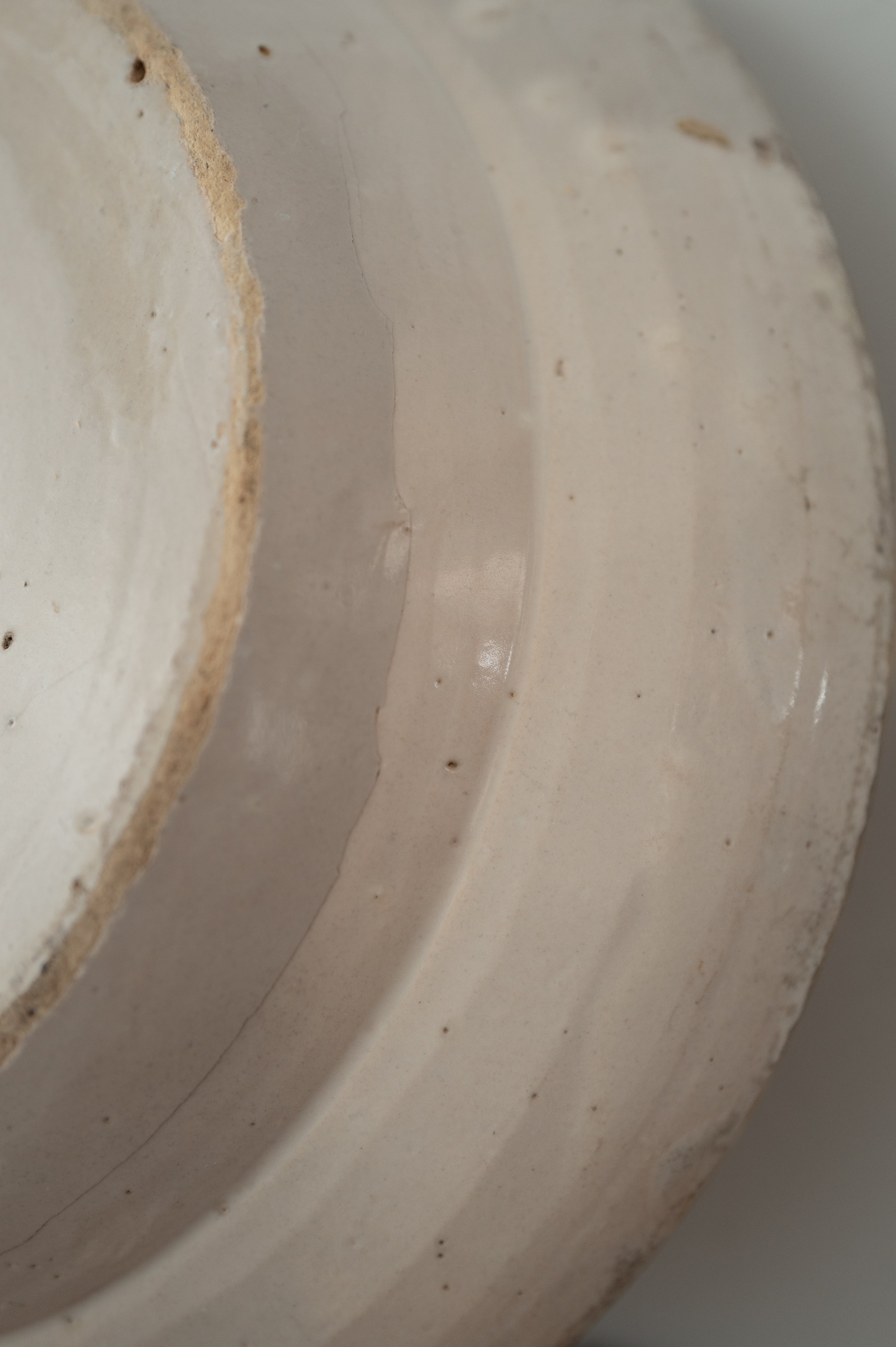  19世紀 イタリア プーリア グロッターリエ 白錫釉 輪花大皿 AN-4176, Antique,- ambiant