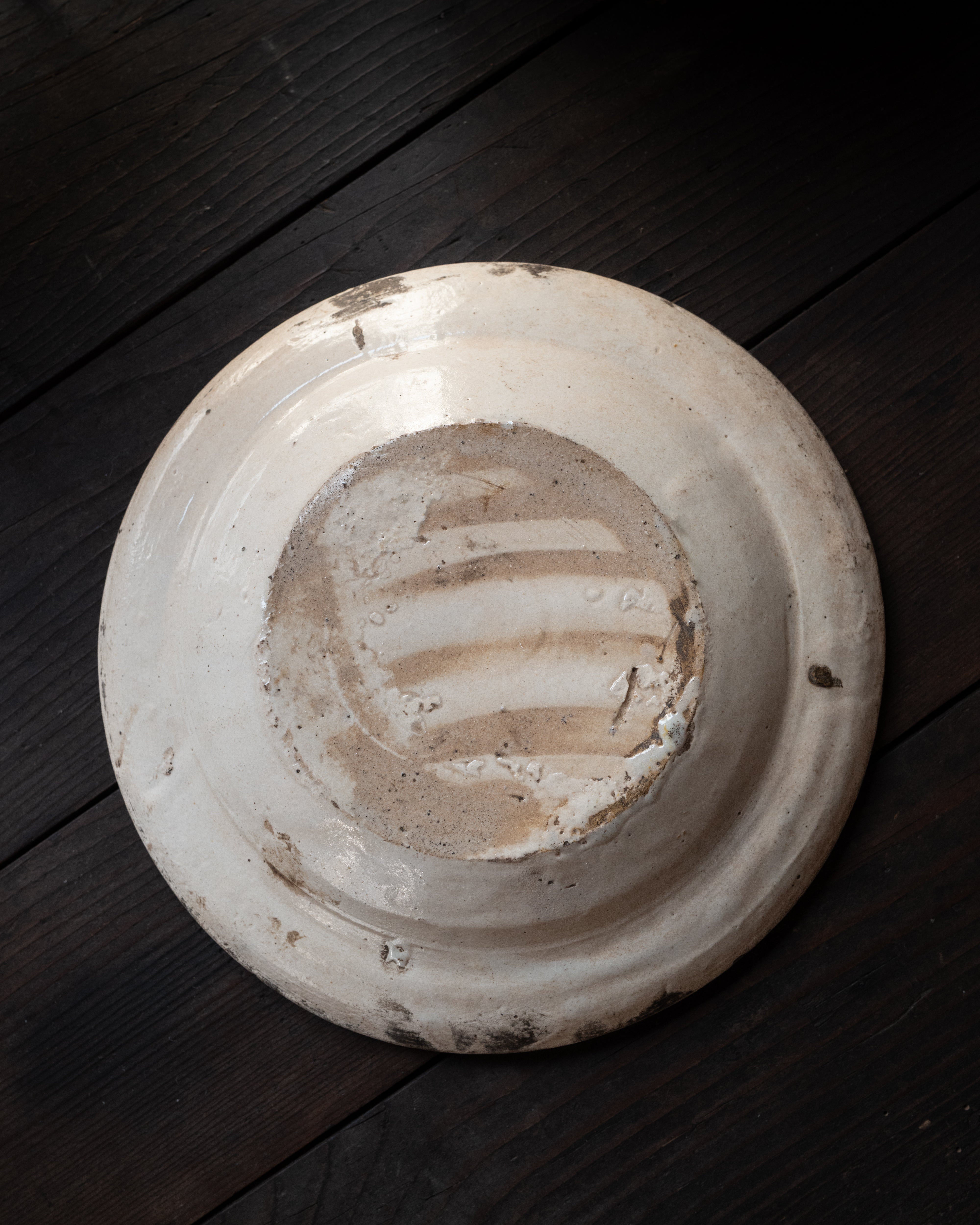 19th Century Italian Grottaglie, Puglia, White Tin Glazed Deep Plate AN-5234